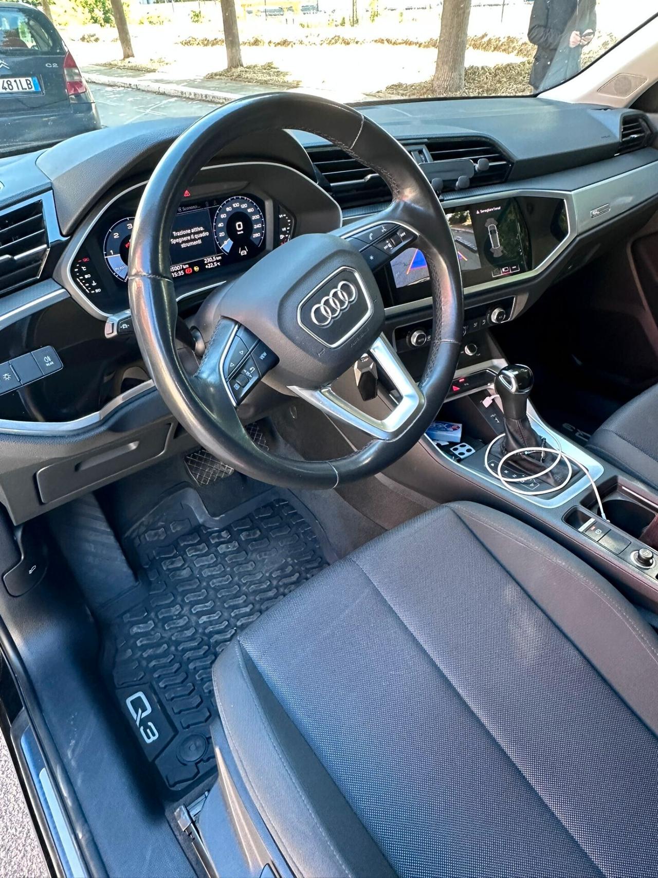 Audi Q3 35 TDI S tronic line edition -PARI AL NUOVO-