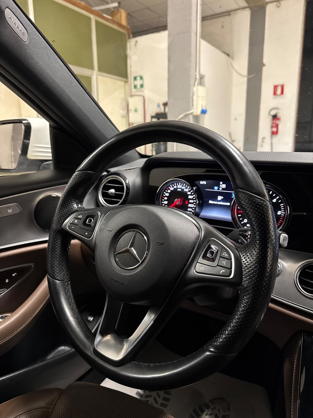 Mercedes-benz E 220 d Auto Premium Plus
