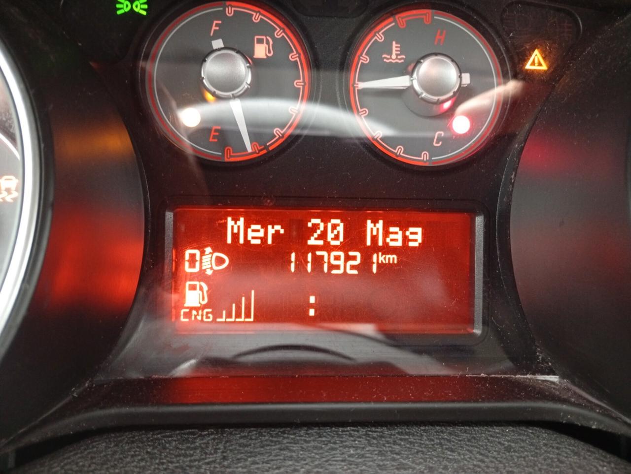 Fiat Punto 1.4 8V 5 porte Natural Power NEOPATENTATI OK