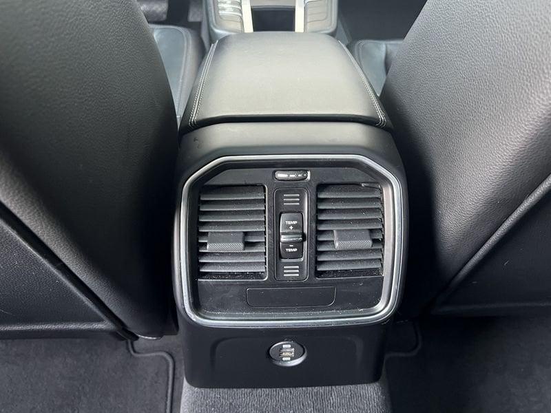 Porsche Macan 2.0 245cv