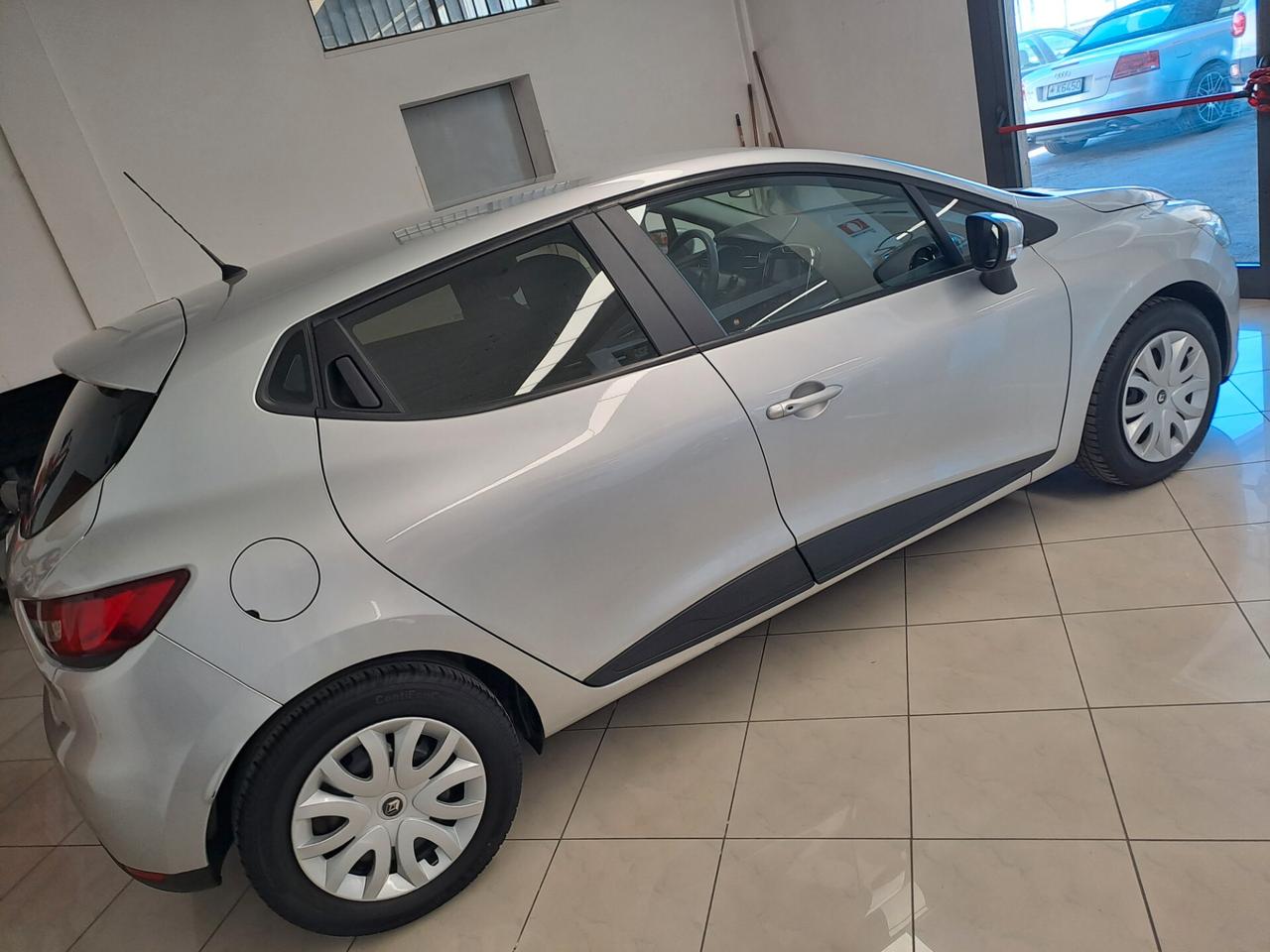 Renault Clio 1.2 75CV 5 porte Live