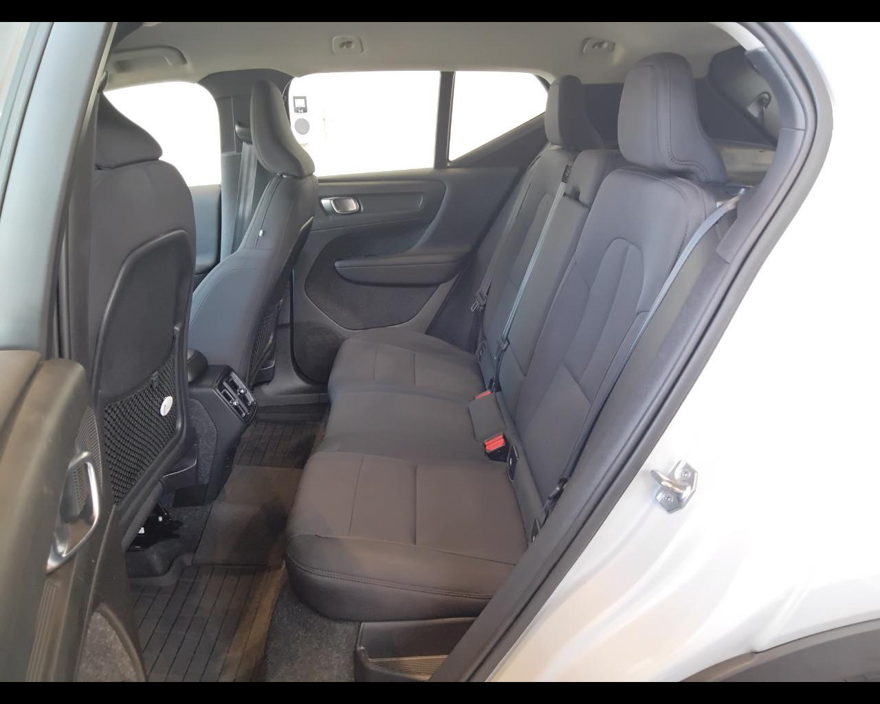 VOLVO XC40 - XC40 1.5 t2 Momentum Pro auto my21