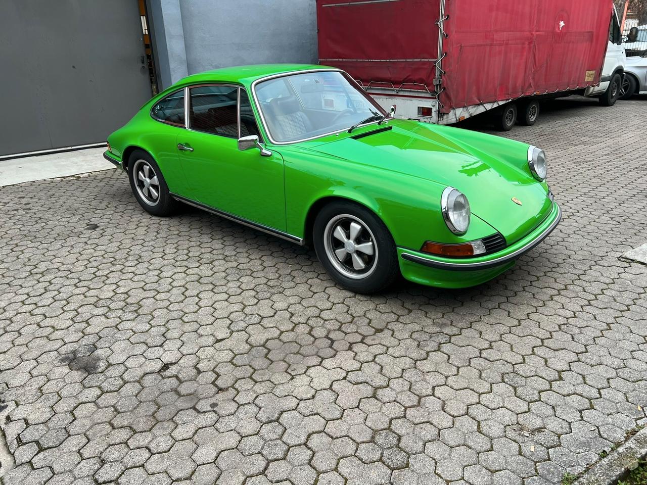 Porsche 911 2.4T Italiano originale UNICA