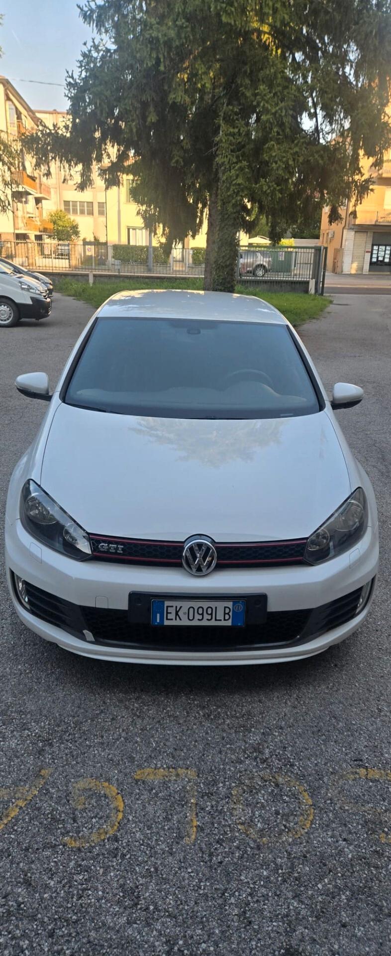 Volkswagen Golf 2.0 TSI 3p. GTI