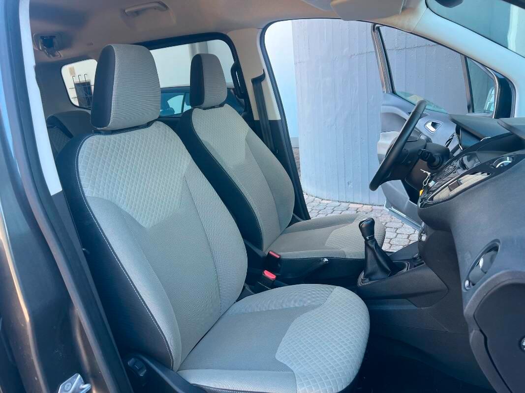 Ford Tourneo Courier Ford Tourneo Courier 1.0 ecob. Titanium