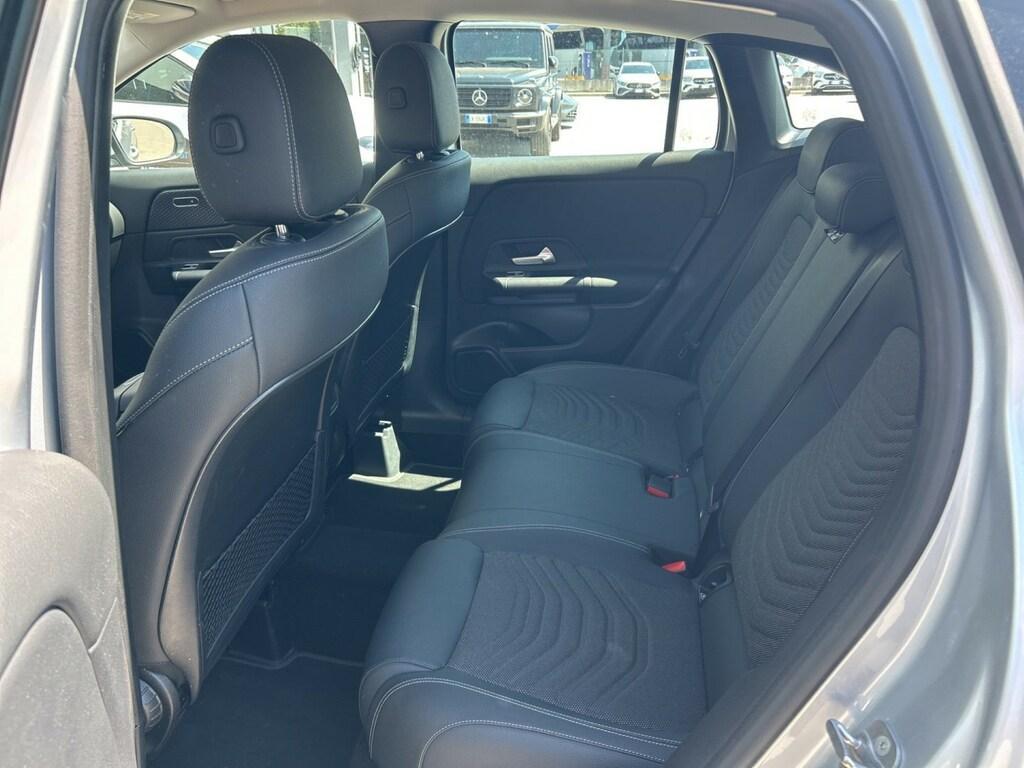 Mercedes GLA 180 180 D Advanced 8G-DCT
