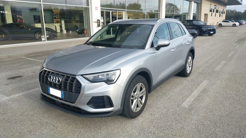 Audi Q3  35 TDI S tronic