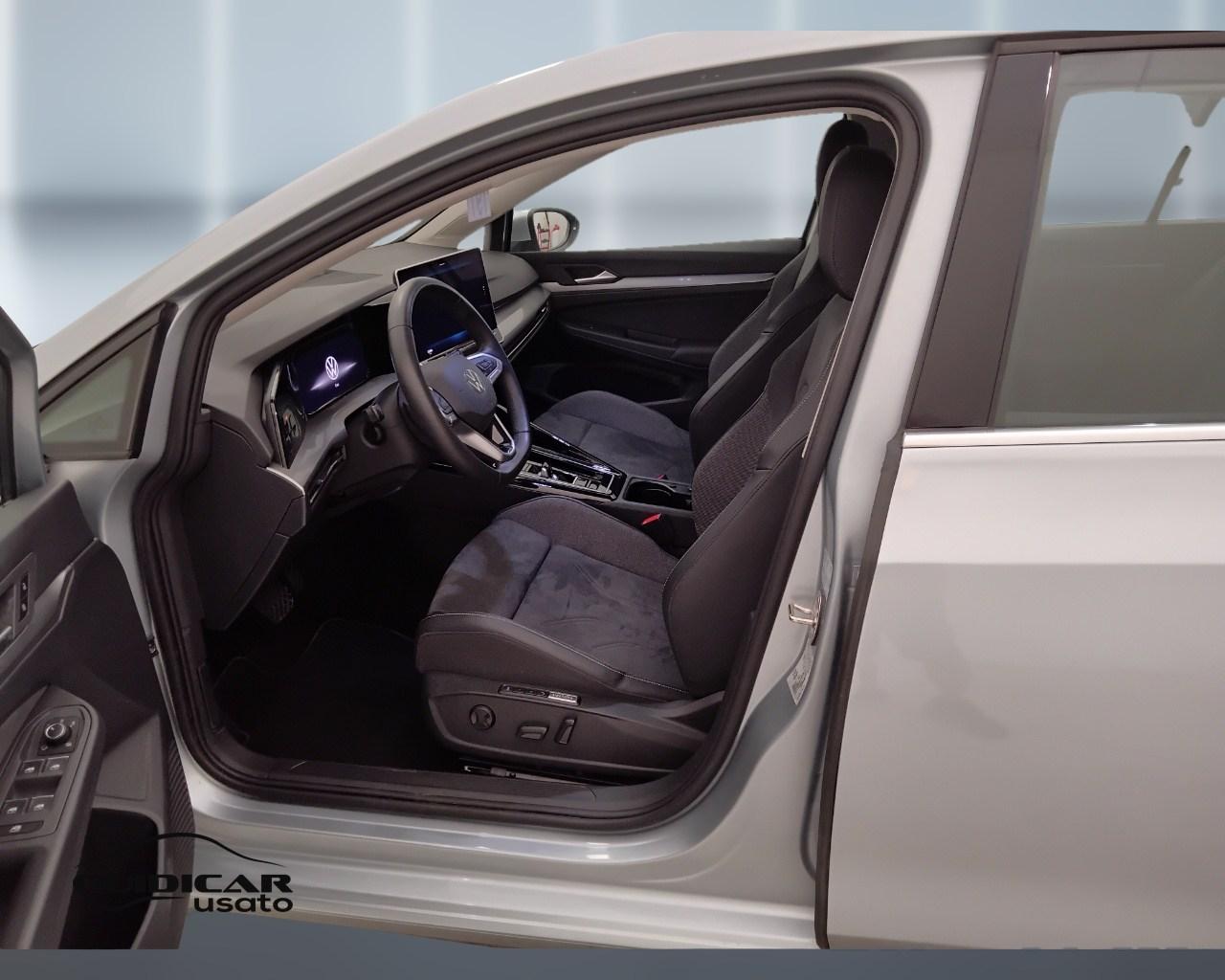 VOLKSWAGEN Golf VIII 2024 - Golf 2.0 tdi Style 150cv dsg
