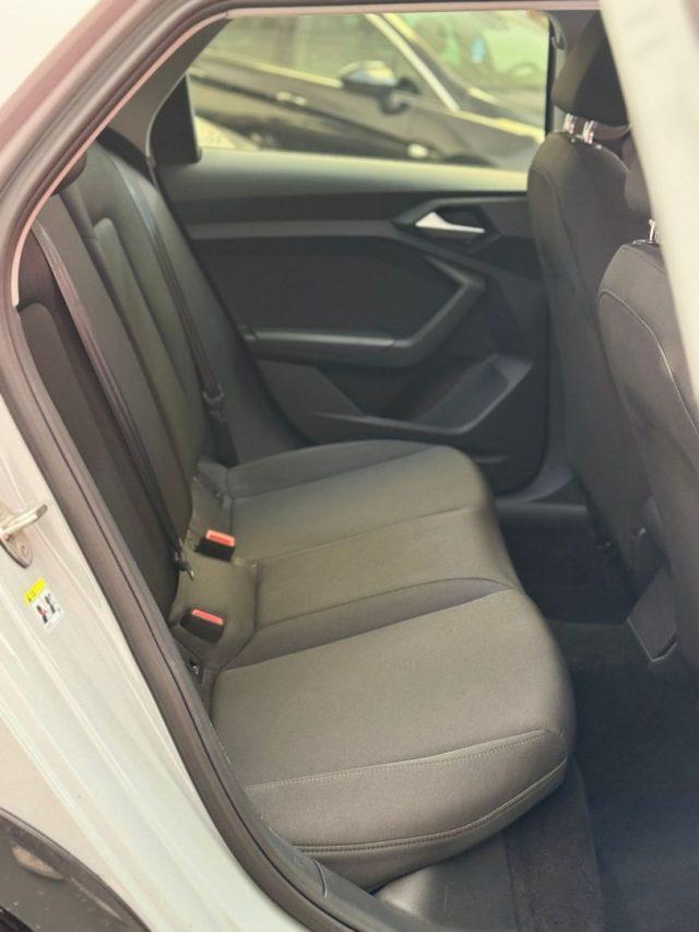 AUDI A1 citycarver 30 TFSI S tronic