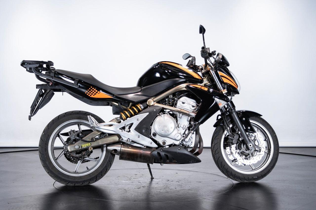 Kawasaki ER 6 N (STUPENDA)
