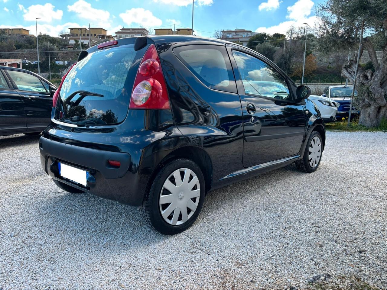 PEUGEOT 107 1.0 B - 2008