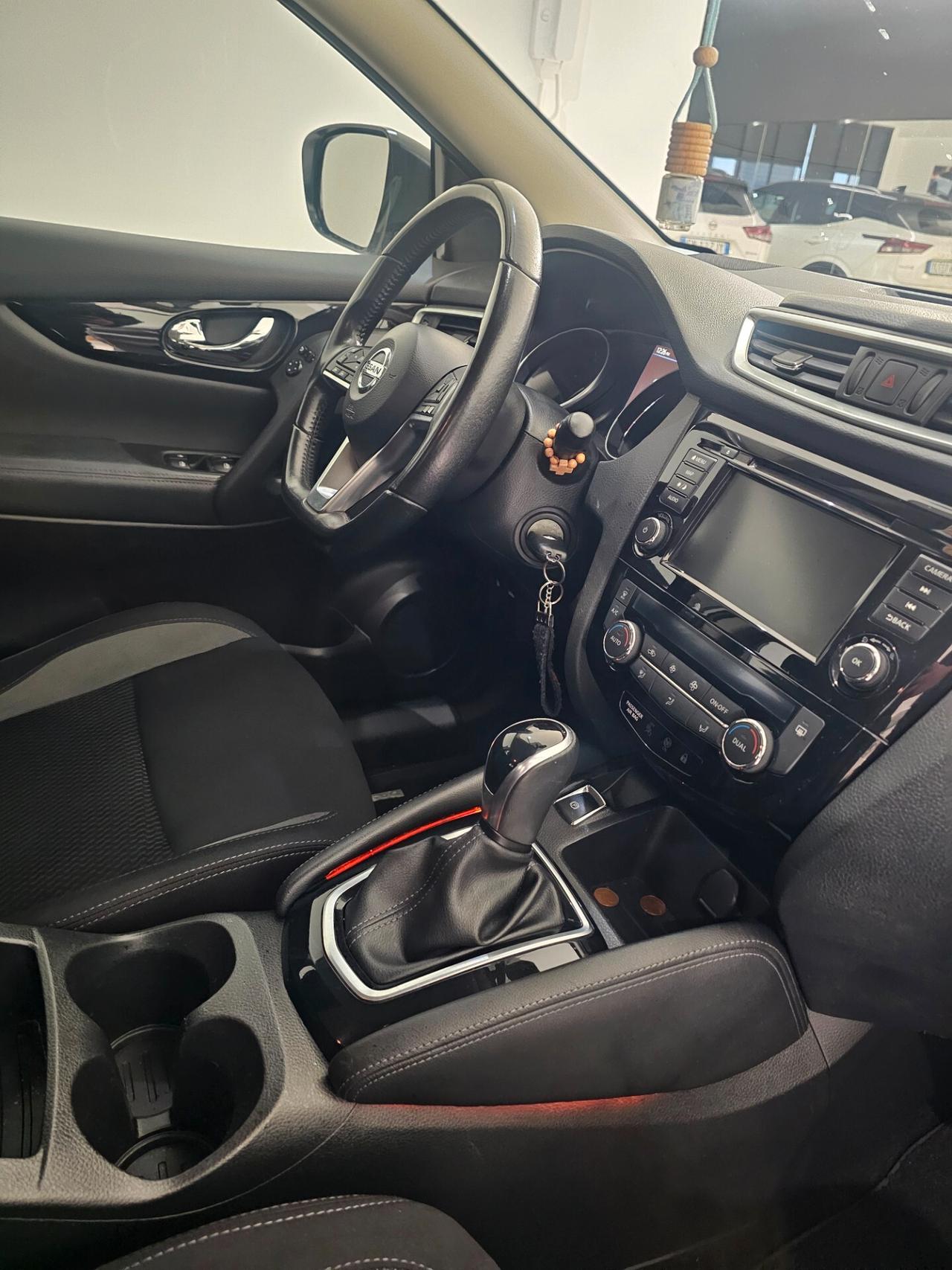 Nissan Qashqai 1.5 dCi N-Connecta