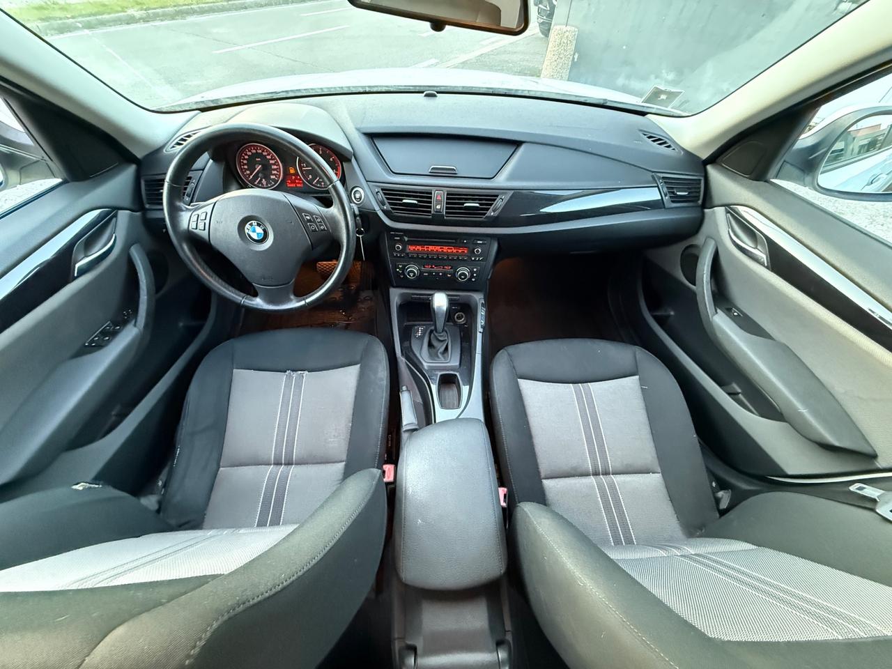Bmw X1 xDrive20d Futura AUTOM. 2011