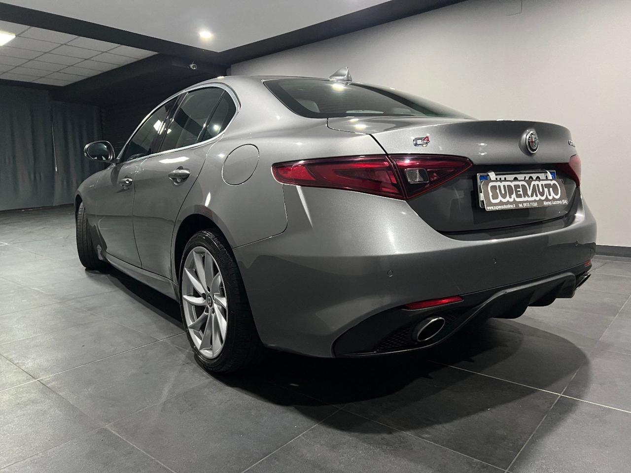 Alfa Romeo Giulia 2.2 Turbodiesel 210 CV AT8 AWD Q4 Veloce