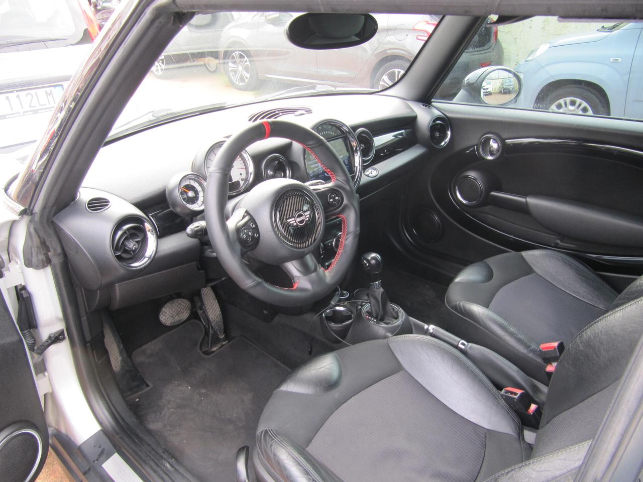 Mini 2.0 16V Cooper D Cabrio Automatica