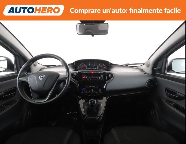 LANCIA Ypsilon 1.2 69 CV 5 porte Silver