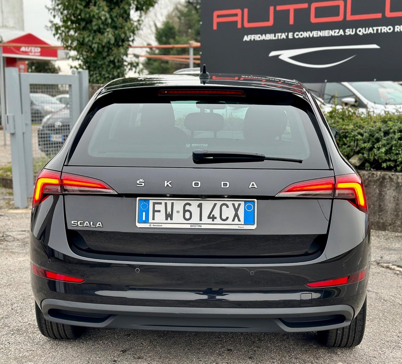 SKODA SCALA 1.6 TDI SCR DSG Style 2019 IMPECCABILE OK NEOPATENTATO