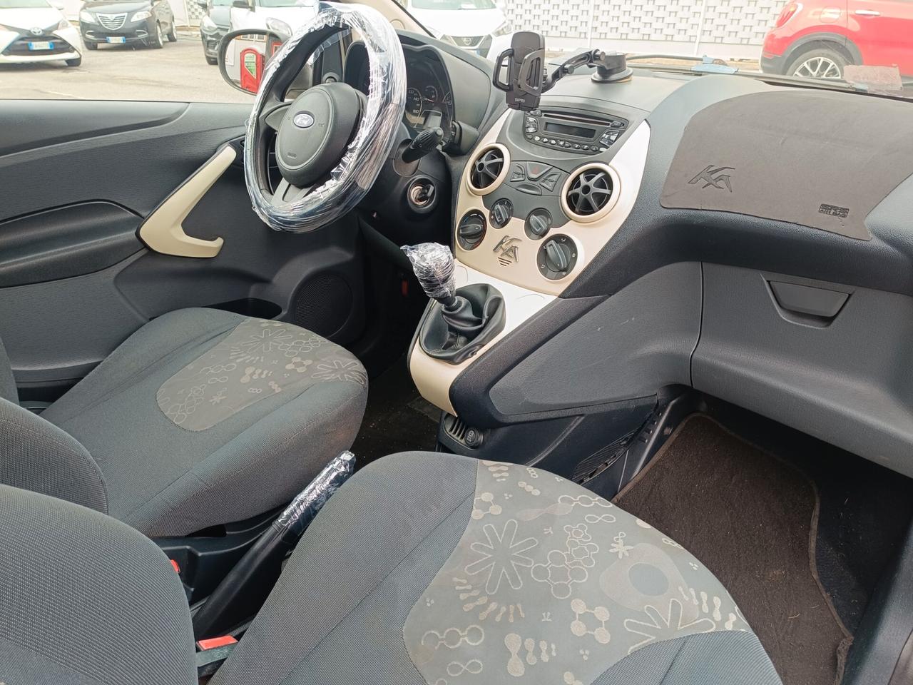 Ford Ka 1.2 8V 69CV Titanium