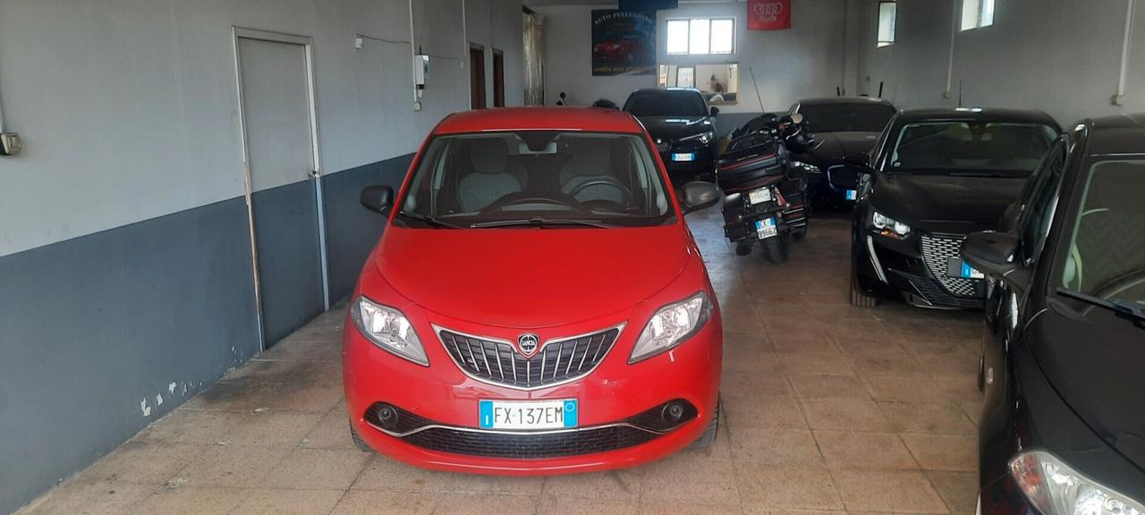 Lancia Ypsilon 1.2 69 CV 5 porte S&S Gold anno 2019