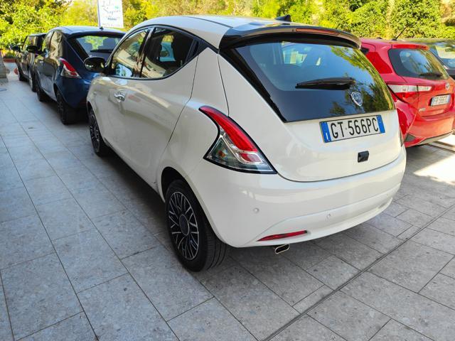 LANCIA Ypsilon 1.0 FireFly 5 porte S&S Hybrid Platino