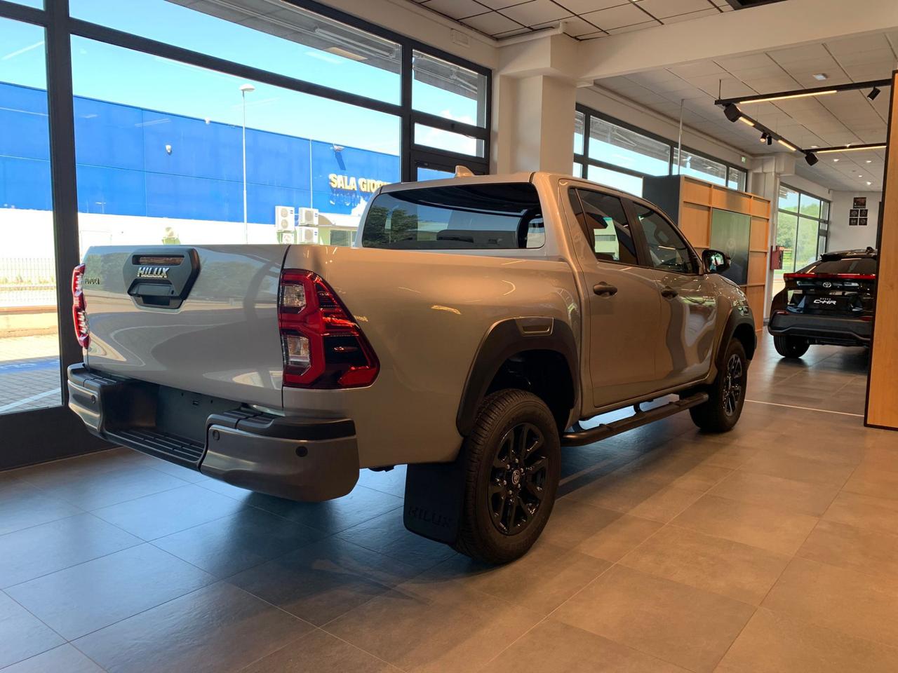 Toyota Hilux 2.4 d-4d double cab Invincible auto