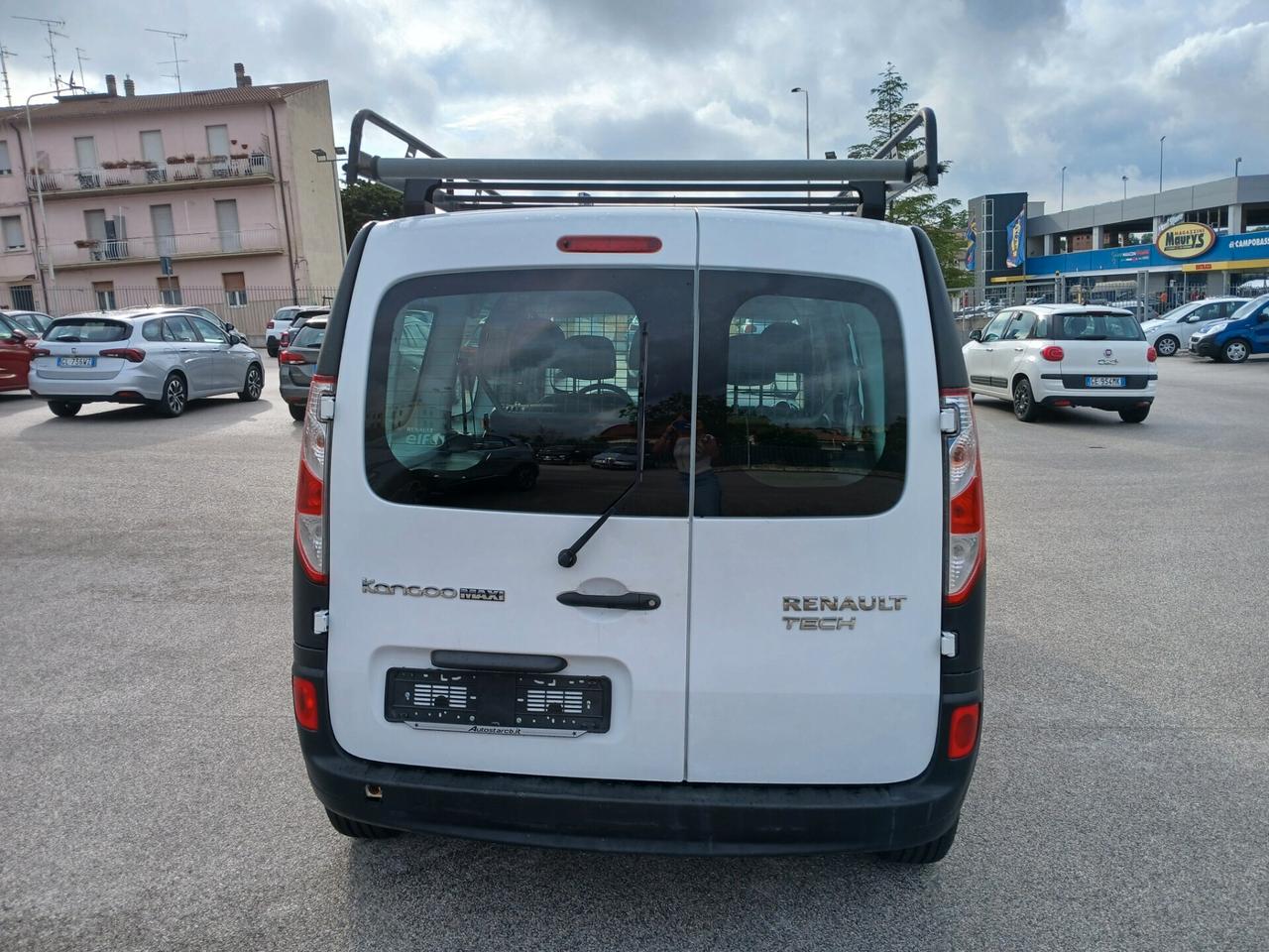 RENAULT KANGOO MAXI AUTOCARRO 5 POSTI