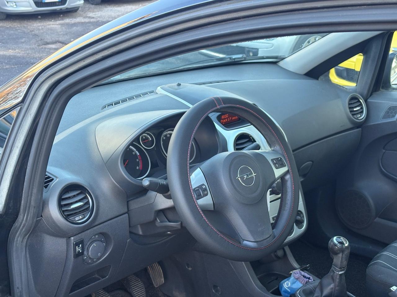 Opel Corsa 1.2 80CV 5 porte GPL-TECH Edition