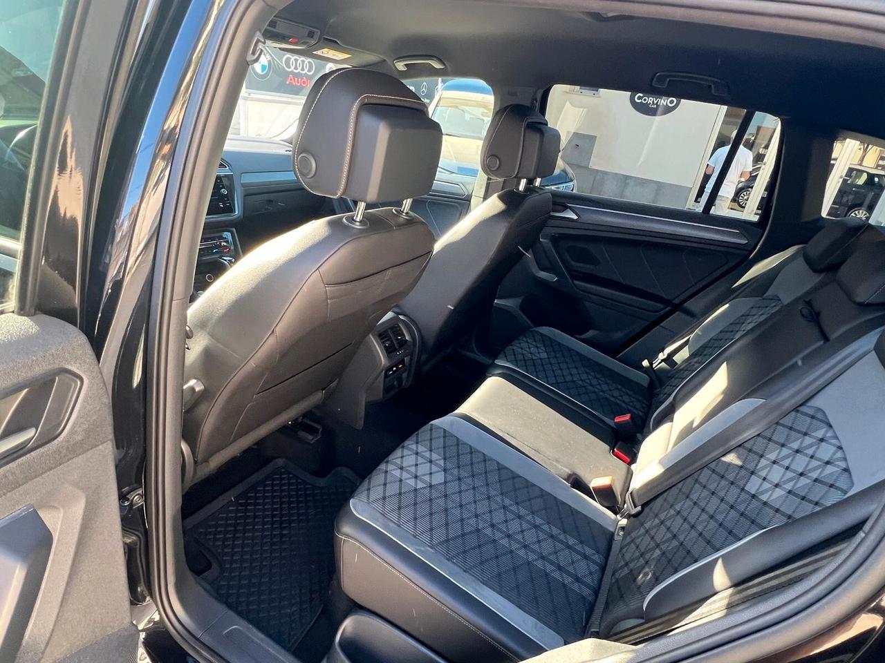 Volkswagen Tiguan 2.0 TDI 150 CV SCR DSG R-Line