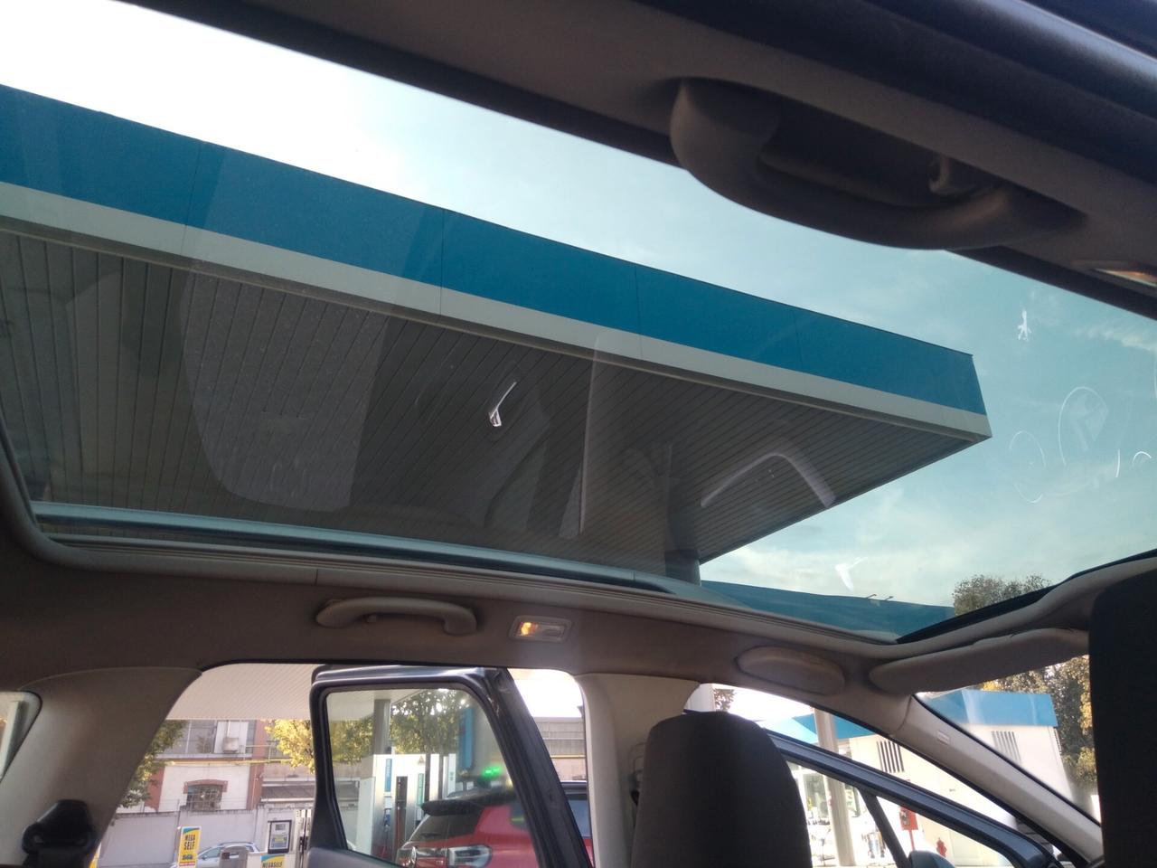 Peugeot 308 1.6 HDi 110CV SW 7posti xneopatentati