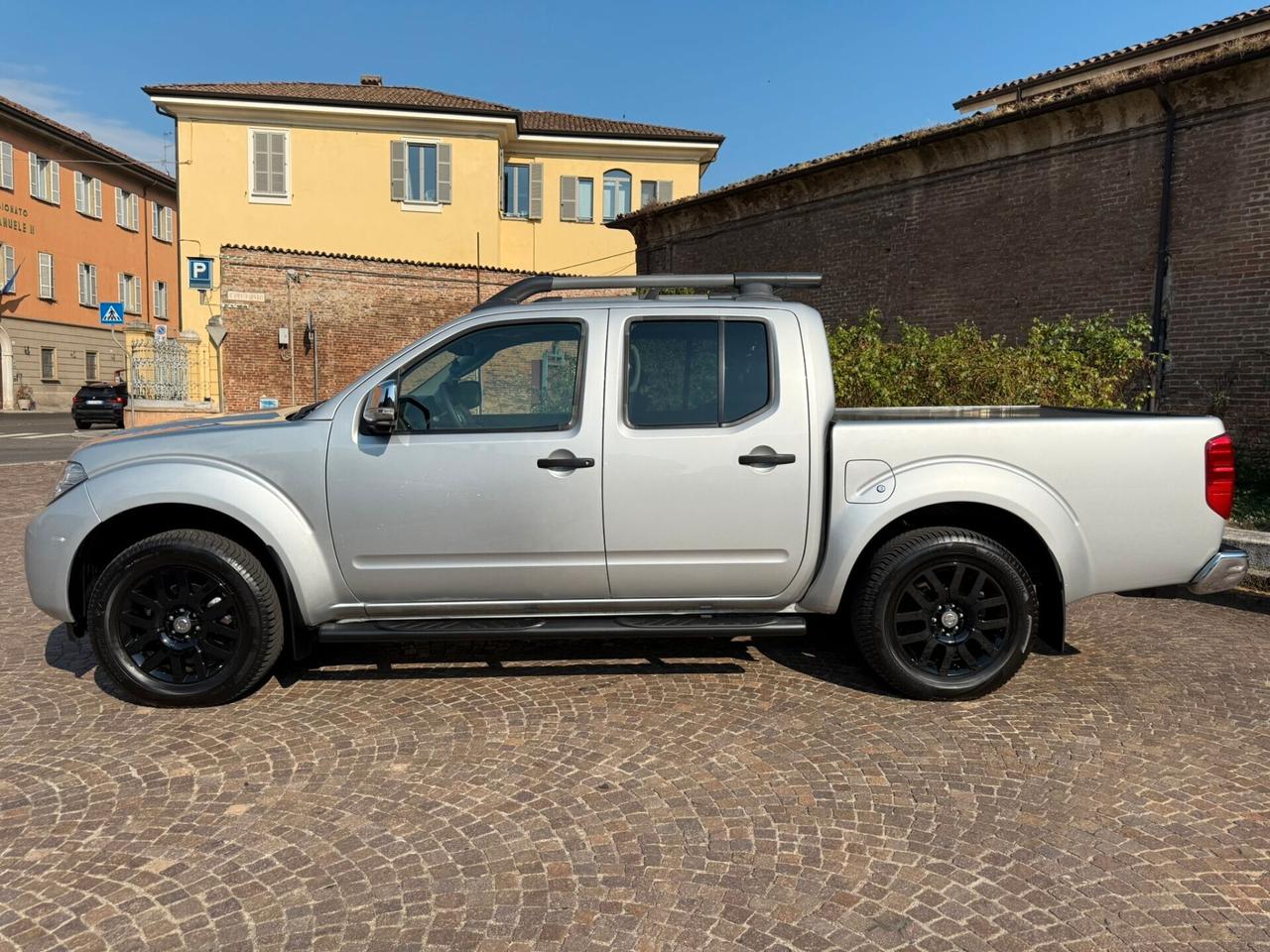 Nissan Navara 3.0 dCi V6 230CV AUTOM. Double Cab LE