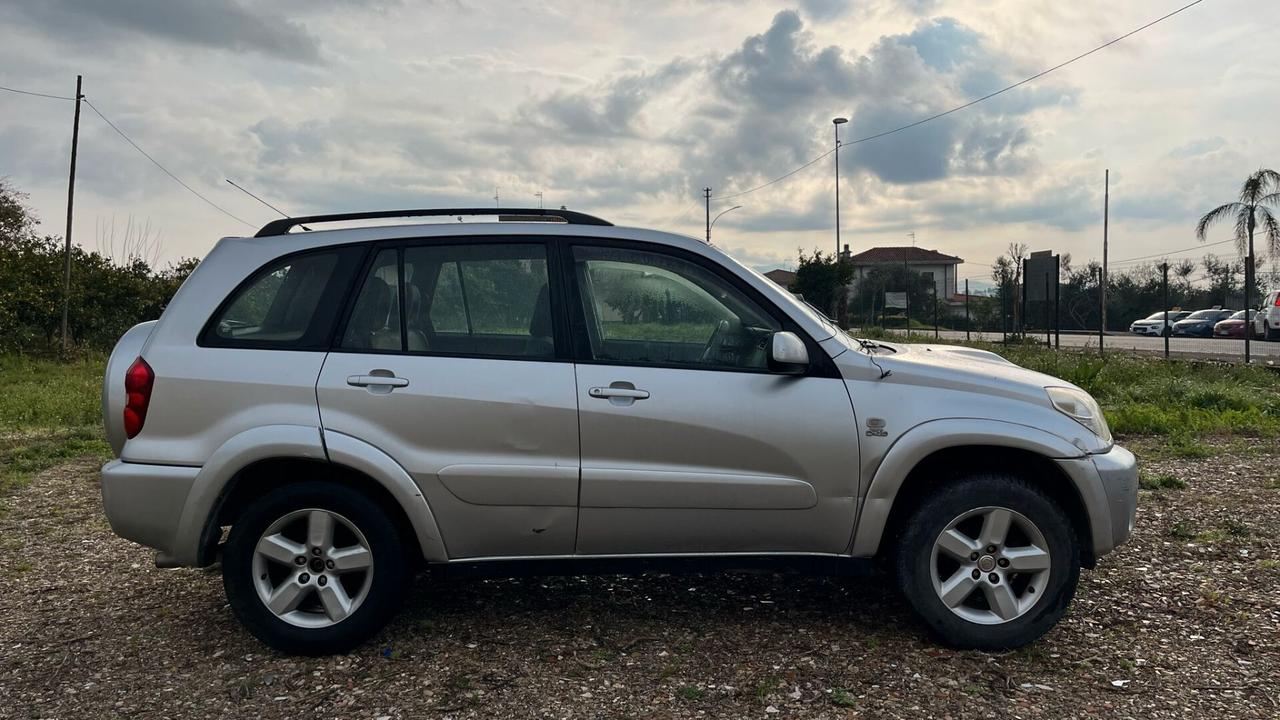 Toyota RAV 4 RAV4 2.0 Tdi D-4D cat 5 porte