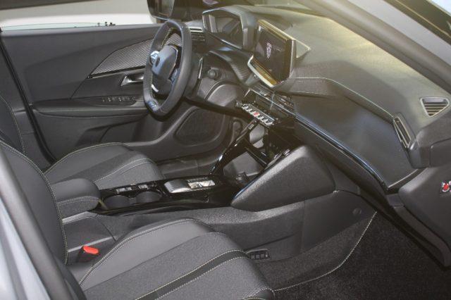 PEUGEOT 2008 Hybrid 145 GT KM ZERO