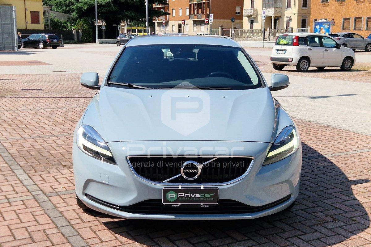 VOLVO V40 D2 Momentum