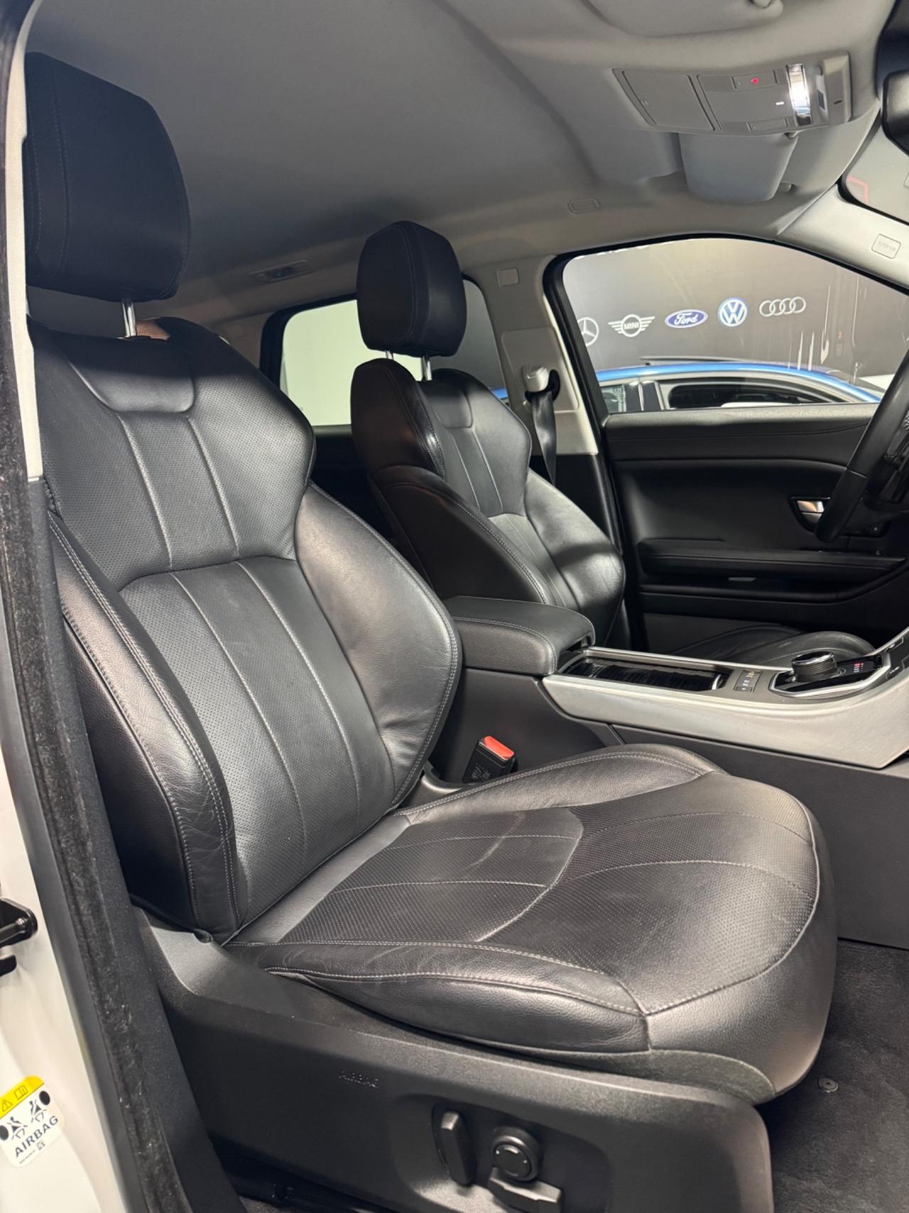 Range Rover Evoque 2.0 TD4 150 CV HSE R-Dynamic