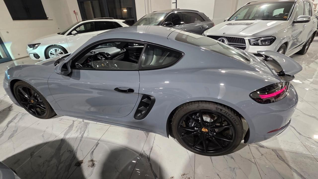 Porsche Cayman