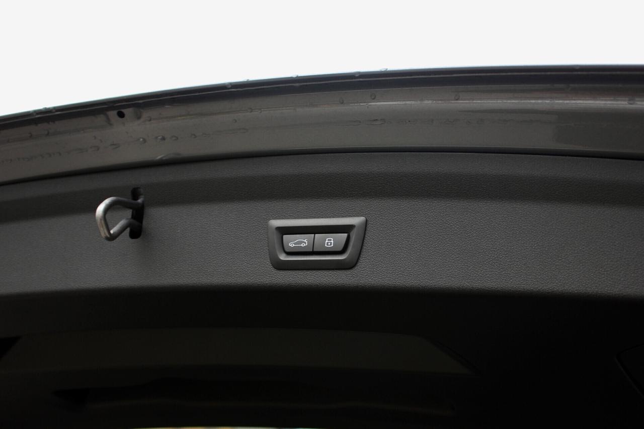 Bmw 118d MSport Pro ALCANTARA NAVY CERCHI 19''