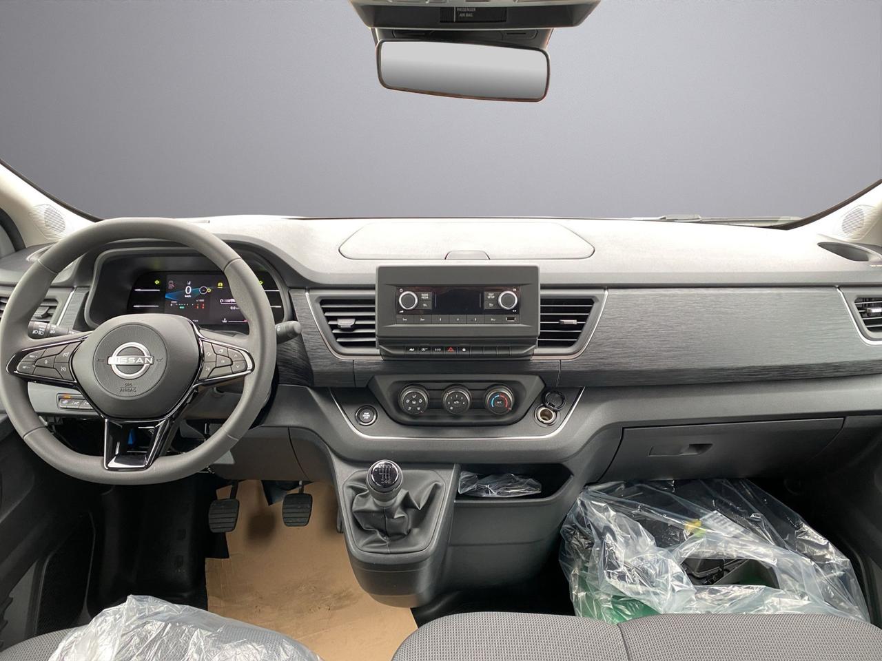 Nissan L2H1 Acenta Business Bus