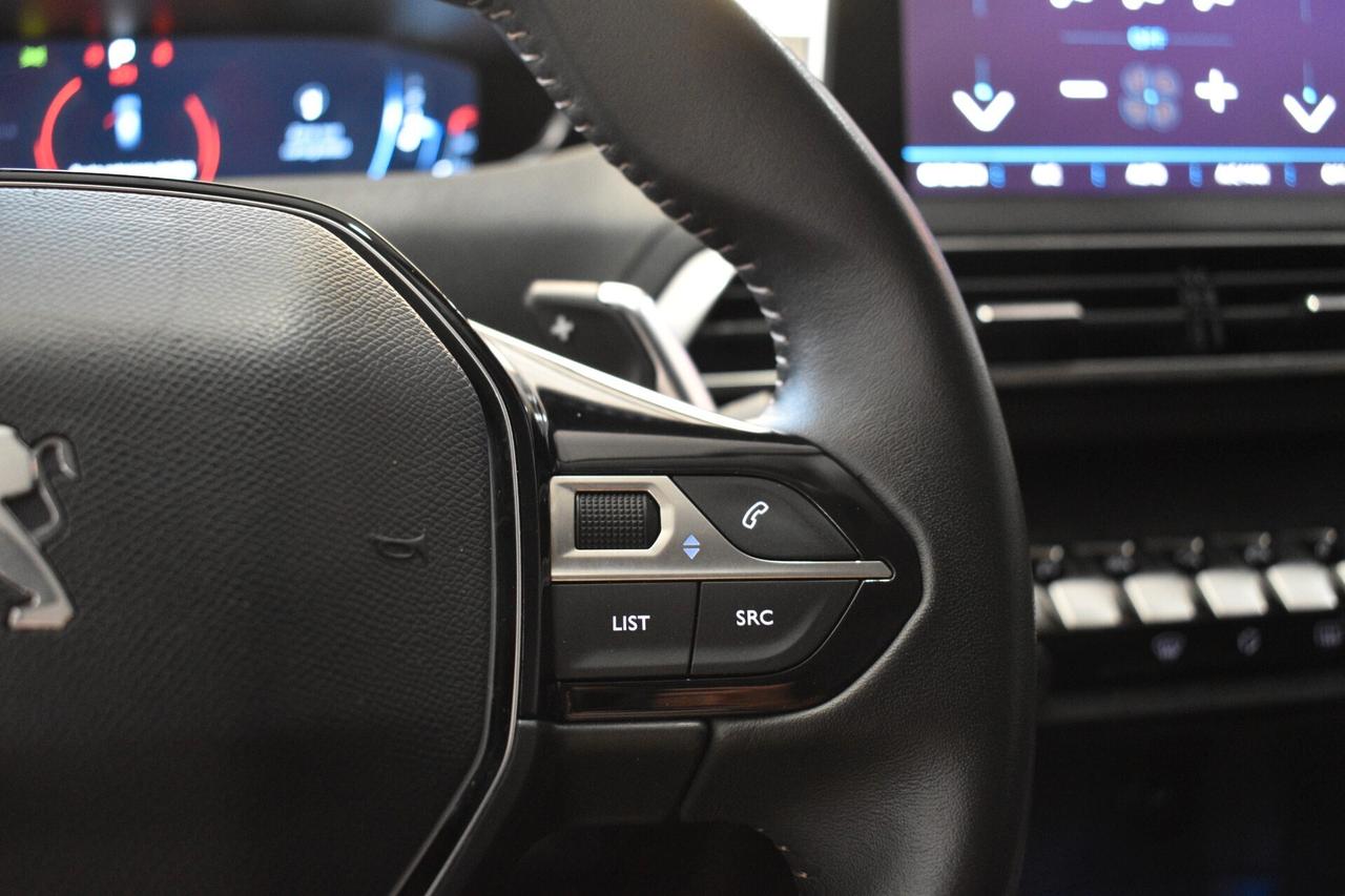 Peugeot 3008 1.5 BlueHDI 130cv EAT8 Automatica Bicolor ITALIANA