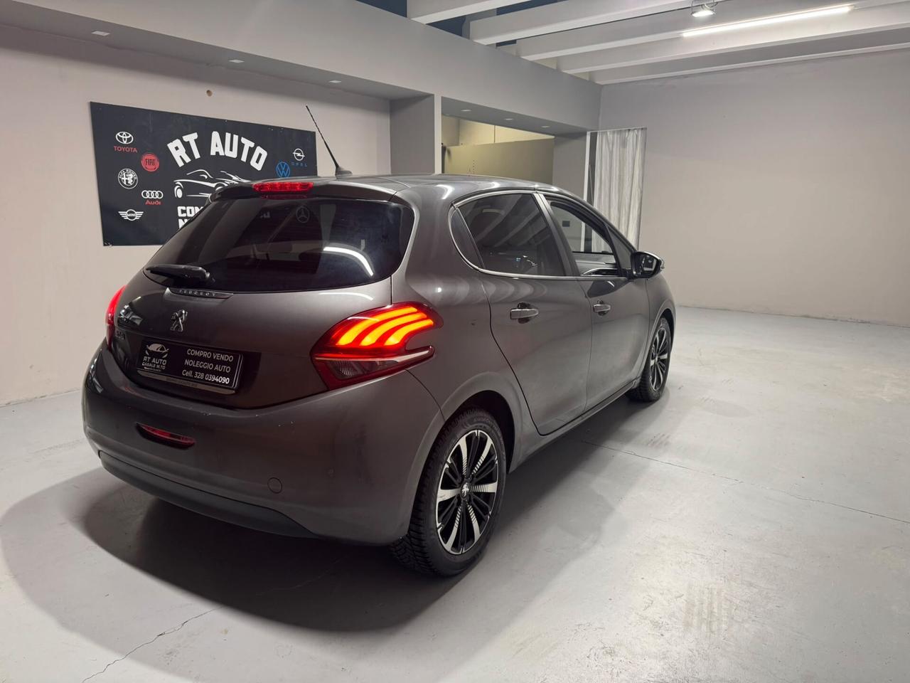 Peugeot 208 BlueHDi 100 S&S 5 porte GT Line