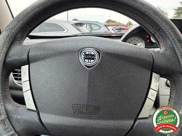 LANCIA Ypsilon 1.3 MJT 75 CV Oro Bianco