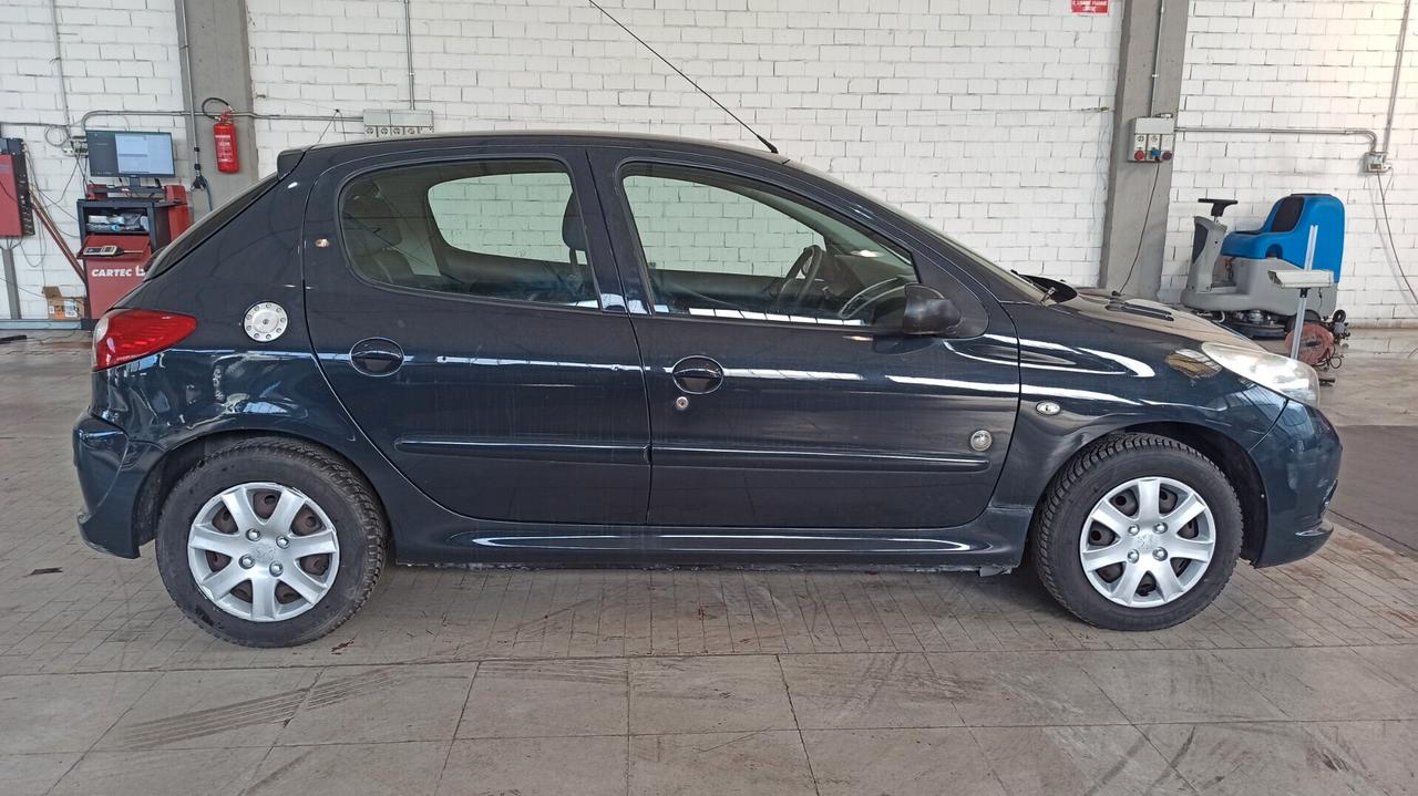 Peugeot 206 Plus GPL!