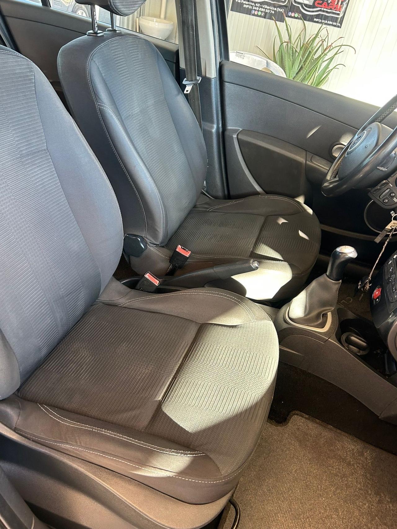 Renault Clio 1.2 16V 5 porte GPL Dynamique