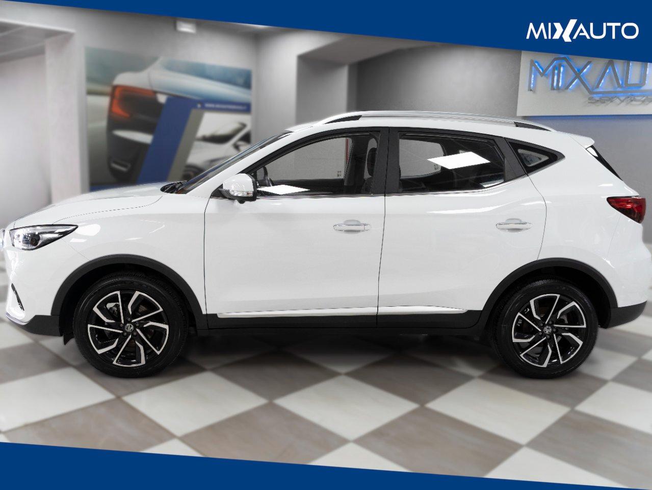 Mg ZS 1.5L 5MT Luxury