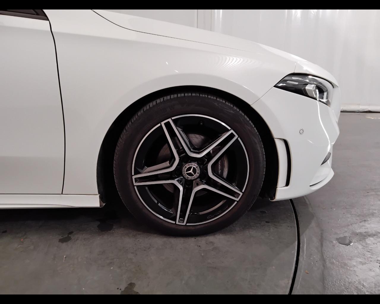 Mercedes-Benz Classe A - W177 2018 - A 180 d Premium auto