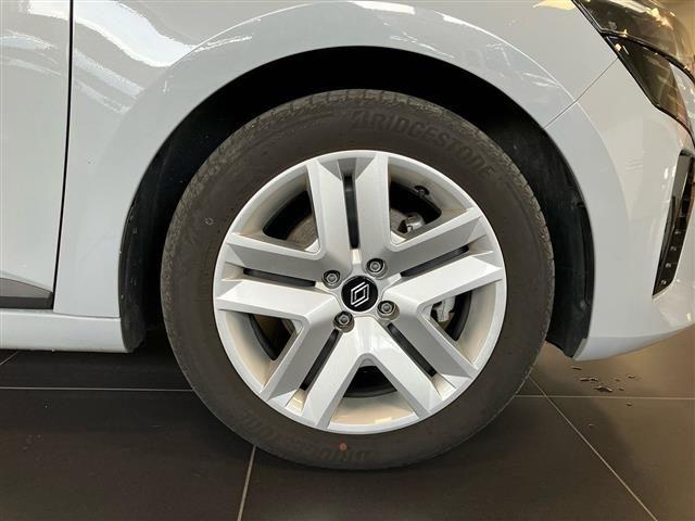 RENAULT Clio 1.6 E-Tech full hybrid Evolution 145cv
