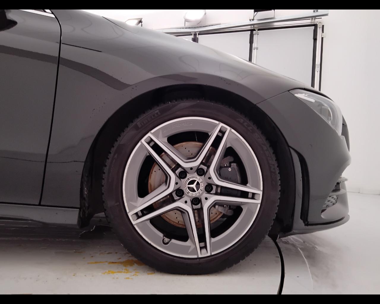Mercedes-Benz CLA Sh.Brake - X118 - CLA Shooting Brake 200 d Premium auto
