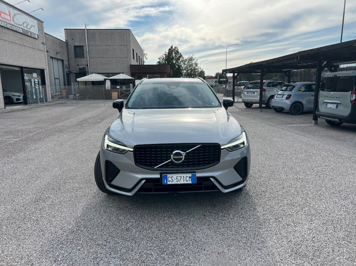Volvo XC 60 B4 (d) AWD automatico Plus Dark