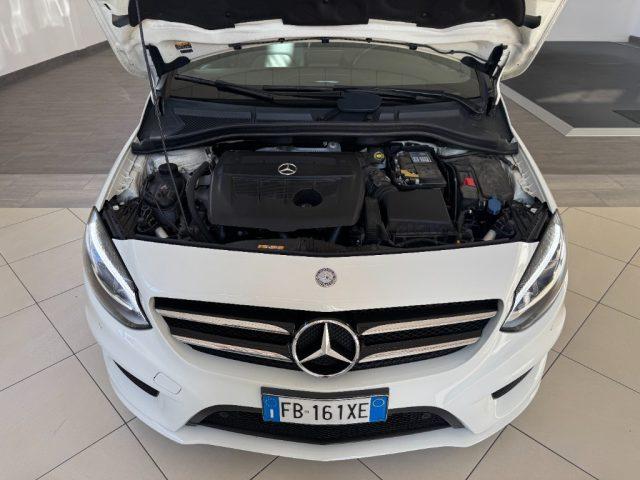 MERCEDES-BENZ B 180 d Premium