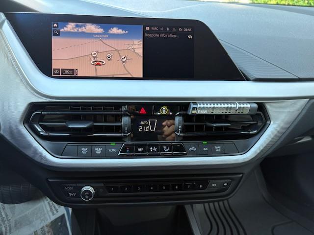 BMW Serie 1 5 Porte 120 d SCR Business Advantage xDrive Steptronic