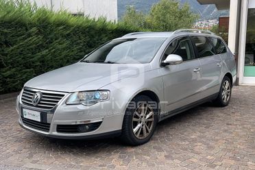 VOLKSWAGEN Passat 2.0 16V FSI 4mot. Var. Highline